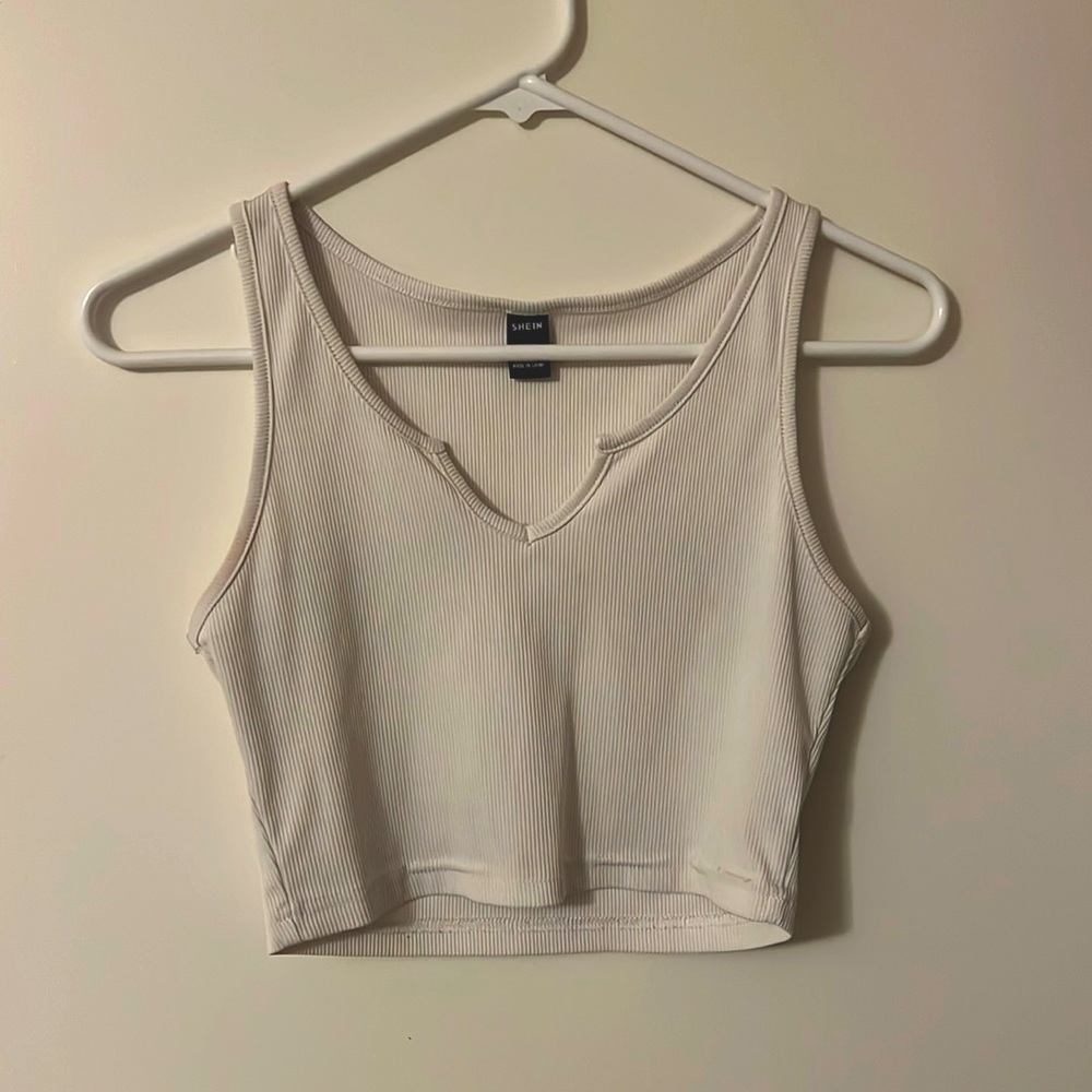 White crop top v neck